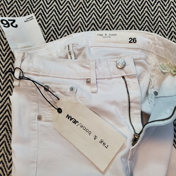 rag & bone High-Rise Skinny Jeans in White - Picture 1 of 5